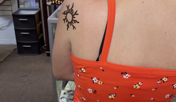 Egyptian Gifts & Henna Tattoos - Kissimmee, FL