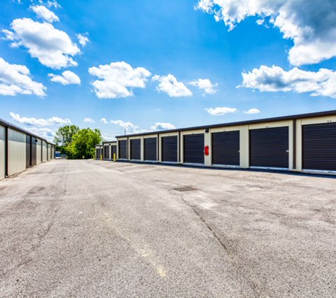 New Shackle Self Storage - Hendersonville, TN