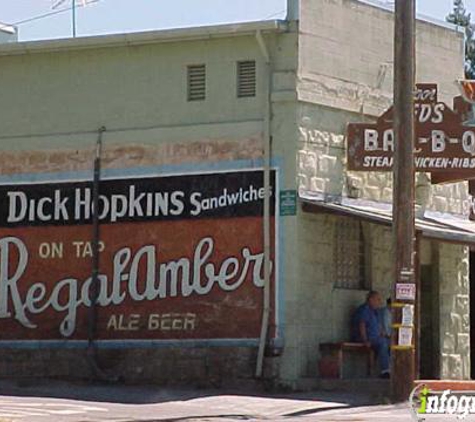 Poor Red's Bar-B-Q - El Dorado, CA