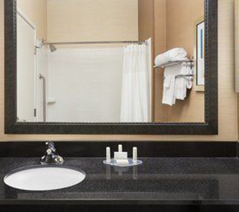 Fairfield Inn & Suites - Racine, WI