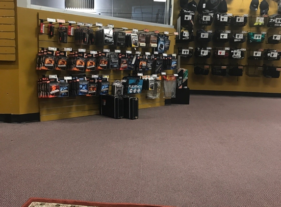 Guitar Center - Springfield, NJ