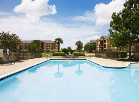 Montelena Apartment Homes - Round Rock, TX