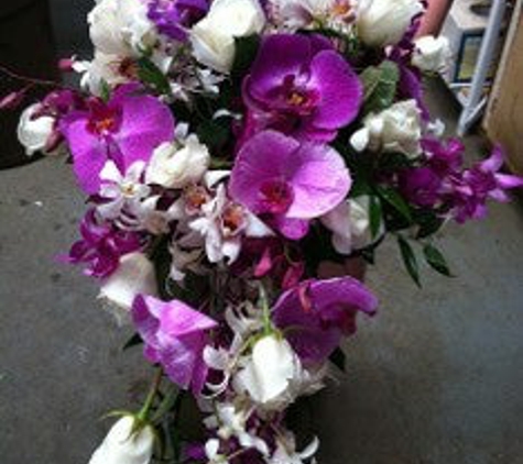 Nicco's Floral Design - Waimea, HI