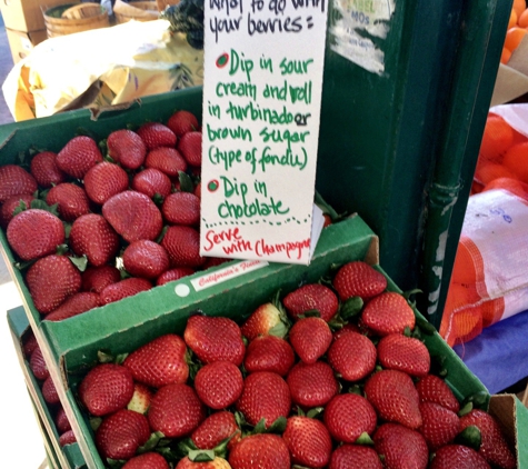 Davis Farmers Market - Davis, CA