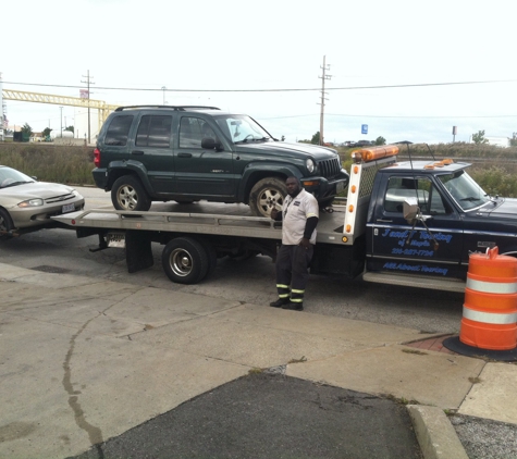 J and T Towing of maple - Maple Heights, OH