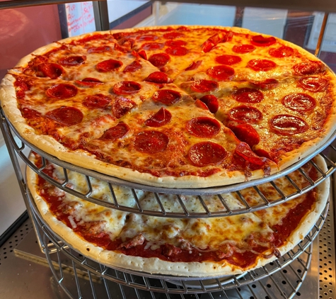 Bellonas Pizza - Chicago, IL