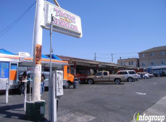 Tacos Sinaloa - Oakland, CA