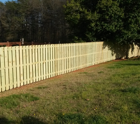 J H Fencing and Landscape, LLC - Greenville, SC