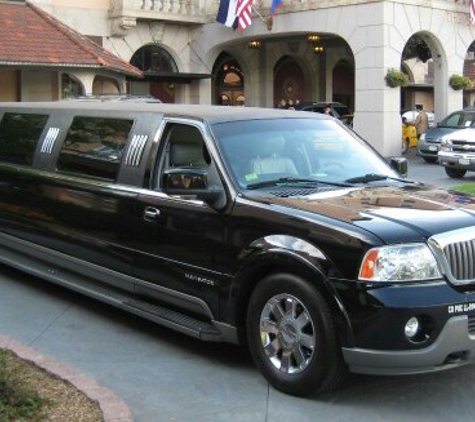 Riverplace Limousine - Neptune Beach, FL. Lincoln Navigator Limo 