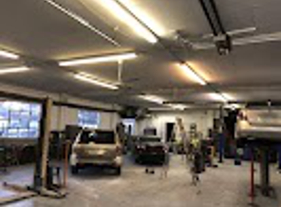 Deluxe Auto Collision & Muffler Repair - Huntington Station, NY