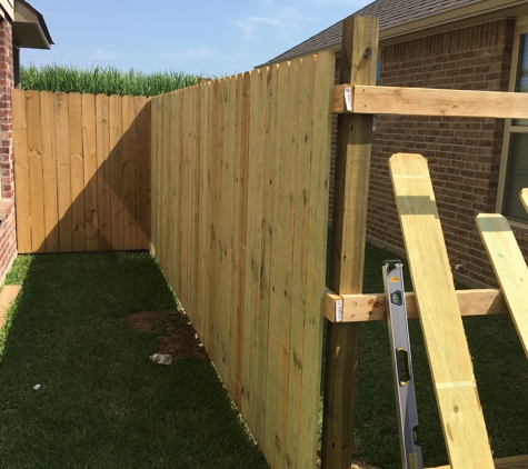 PREMIUM FENCING & LAWN SERVICES - Crowley, LA