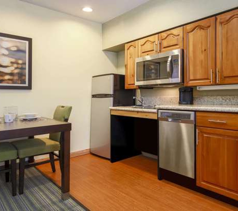 Homewood Suites by Hilton St. Petersburg Clearwater - Clearwater, FL