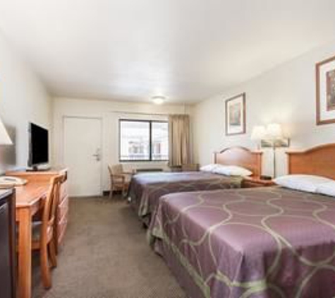 Super 8 by Wyndham Tempe/ASU/Airport - Tempe, AZ