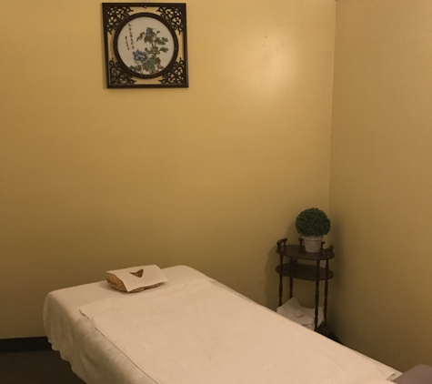 W Foot Massage - Houston, TX