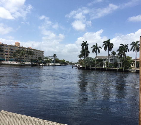 The Rusty Hook Tavern - Pompano Beach, FL