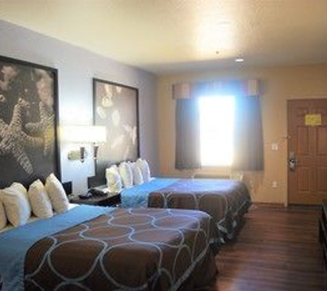 Super 8 by Wyndham Galveston - Galveston, TX