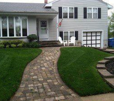 M & D Lawn Maintenance & Landscaping Inc - Woodbury, NJ