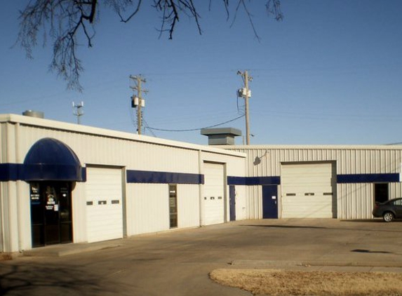 Auto Masters Collision Center - Derby, KS