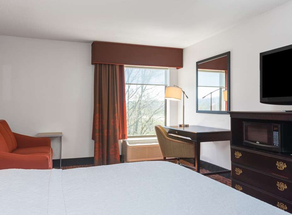 Hampton Inn Parkersburg-Mineral Wells - Mineral Wells, WV