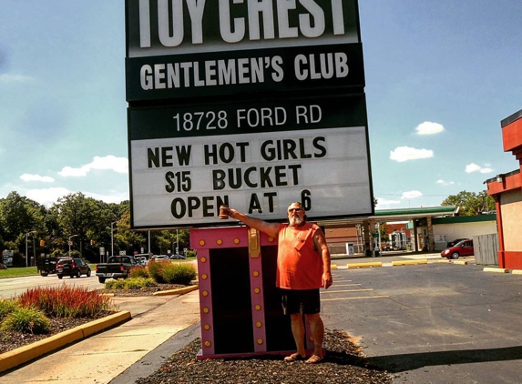 Toy Chest Bar & Grill - Detroit, MI