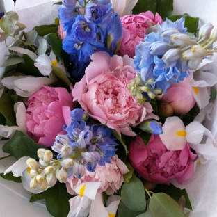 Pike Place Flowers - Seattle, WA