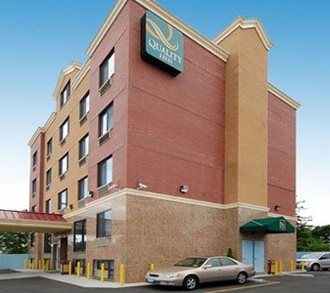 Paramount Inn - Floral Park, NY