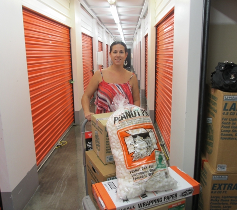 U-Haul Moving & Storage of Five Points - Wilton Manors, FL