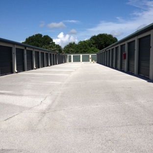 StoreRight Self Storage - Recker Hwy - Winter Haven, FL