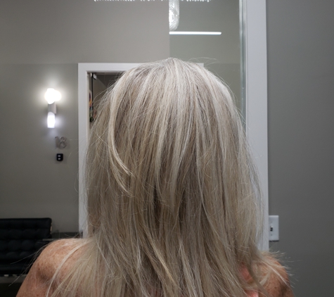 Salon 84 - Peoria, AZ