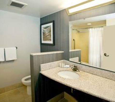 Courtyard by Marriott - New Haven, CT