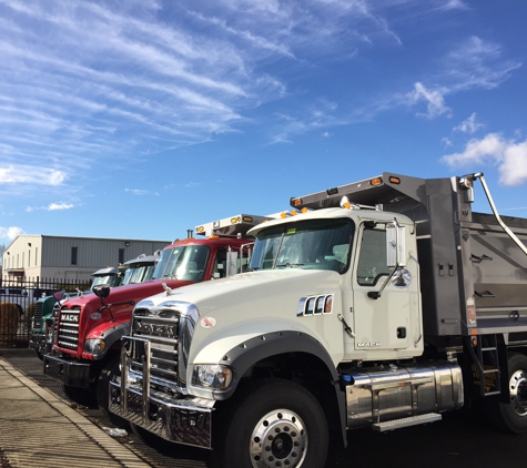 Bergey's Truck Centers - New Castle, DE