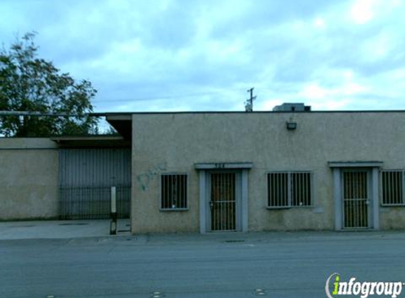 Quality Craft Cabinets - Monrovia, CA