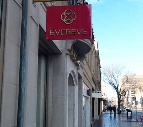 Evereve - Closed - Kansas City, MO