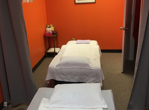 Lotus Massage - Saint Louis, MO