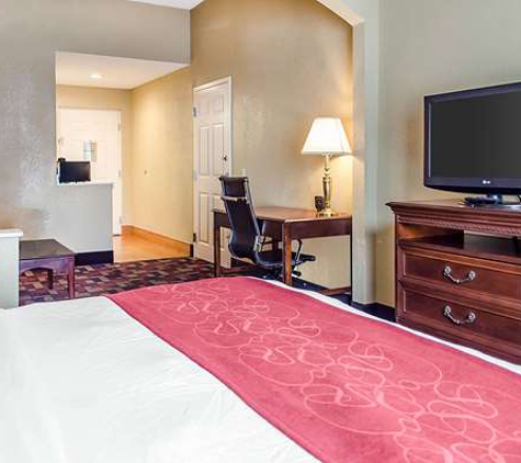 Comfort Suites - Grantville, PA