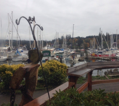 Doc's Marina Grill - Bainbridge Island, WA