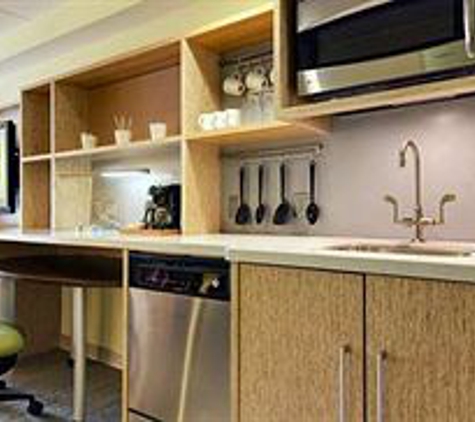 Home2 Suites by Hilton New York Long Island City/ Manhattan View, NY - Long Island City, NY