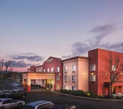 DoubleTree by Hilton Hotel Portland - Beaverton - Beaverton, OR