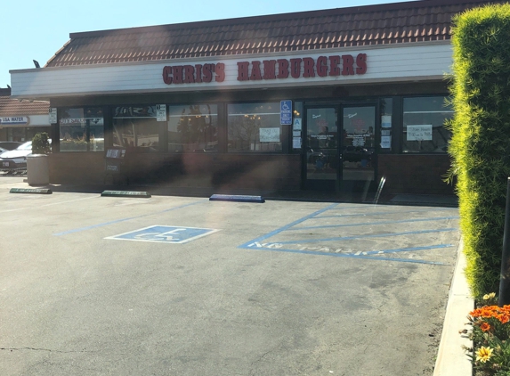 Chris Hamburgers - Cudahy, CA