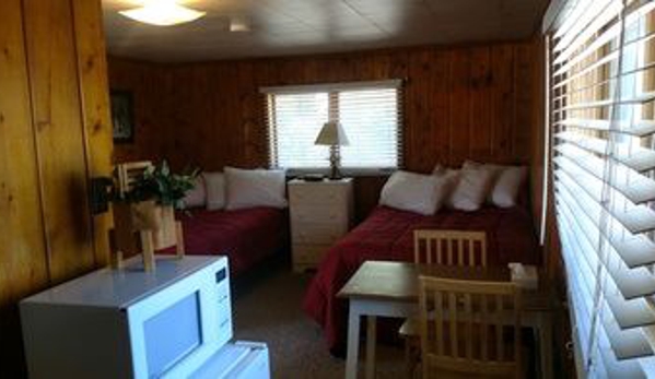 Roundtop Mountain Motel - Thermopolis, WY