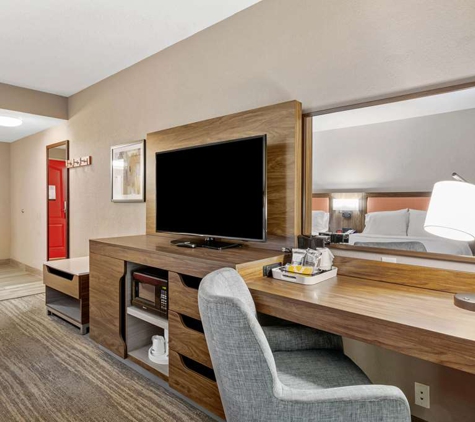 Hampton Inn & Suites Orlando-Apopka - Apopka, FL