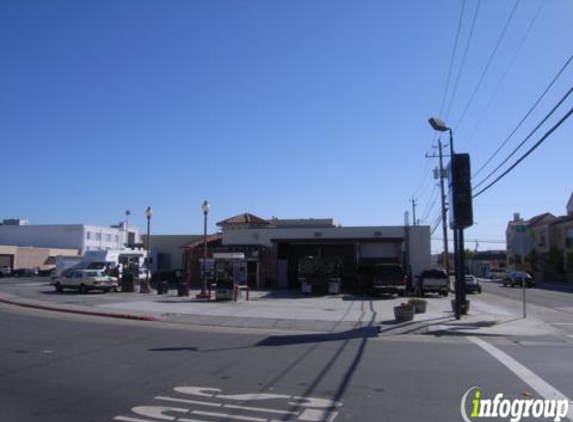 Bob Reed's Service Station - San Mateo, CA