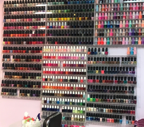 Hiway Nails Inc - Chicago, IL