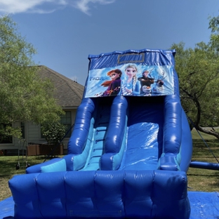 Bounce 4Fun Party Rentals. Frozen 2 wet/dry slide 16Ft H
