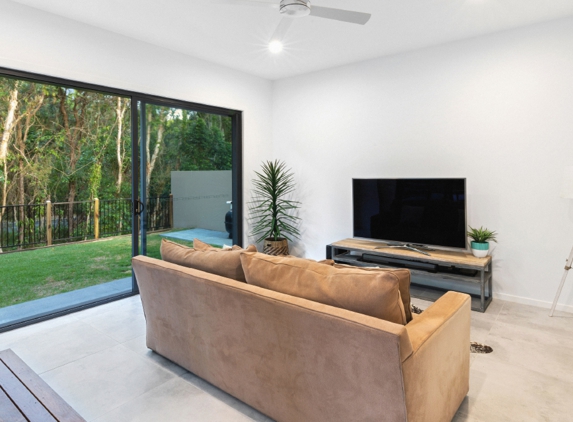 Bradnam's Windows & Doors - Ashmore, QLD. Aluminium Sliding Door