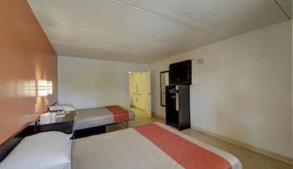 Motel 6 - San Antonio, TX