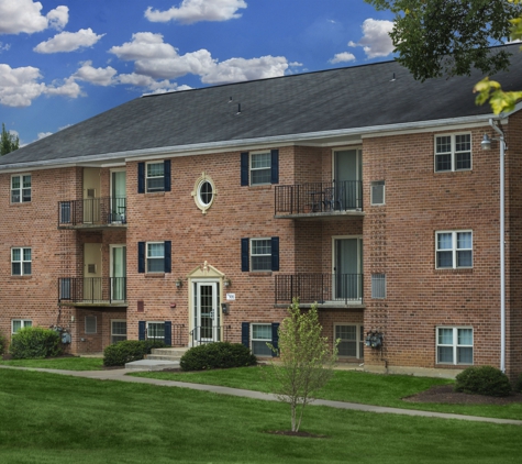 Dunhill Village Apartments - Windsor Mill, MD