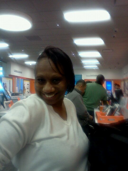 AT&T Woodbridge, Cell Phones, Wireless Plans & Accessories, 2700 Potomac  Mills Circle, Woodbridge, VA