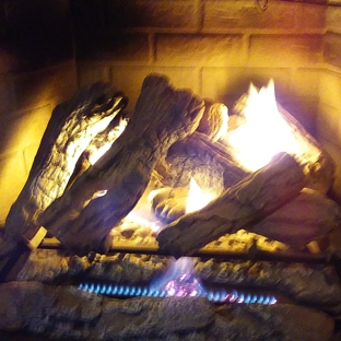 Croys Cabins & Hunting lodge and cabin & suite rentals - greeneville, TN. Personal fireplace