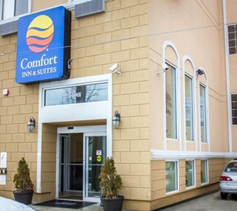 Comfort Inn & Suites JFK Airport - Ozone Park, NY